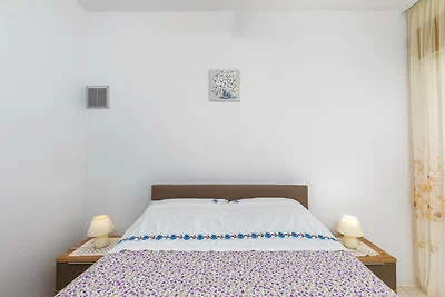 Cozy Apartment Desiree - Couple Getaway