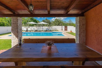 Wonderful Villa Prisedi with Private Pool