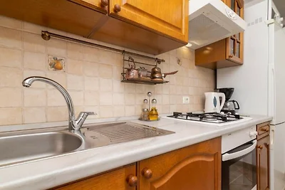 Family Apartment Stinjan with Sea View