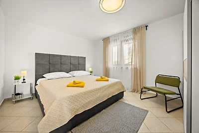 Sea Breeze Funtana Apartment A3