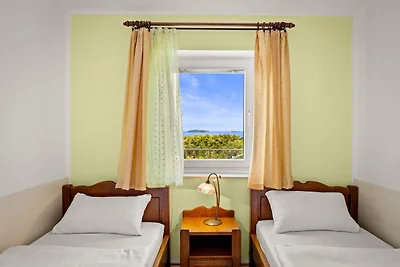 Familienapartment Stinjan mit Meerblick