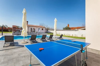 Villa Berg II - Pool, Spielzimmer, Trampolin