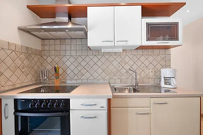 Magischer Garten mit Whirlpool – FeWo Blanka...