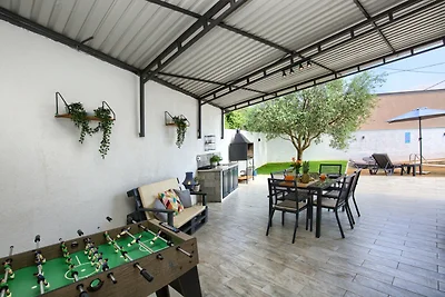 Holiday House Ulika with Private Pool