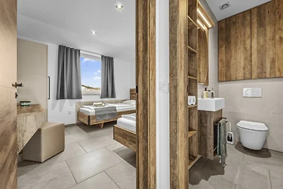 Oliva Serenity Apartment mit Pool