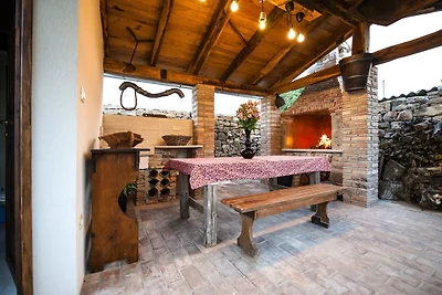 Villa Tomani - Pool, Jacuzzi, Sport Courts
