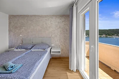 Apartment Nikolina 1 mit Meerblick