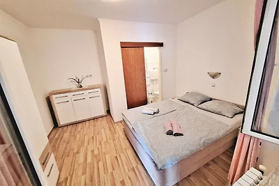 Apartment Nikolina 6 with Sea View