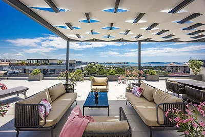 Olive Luxe Penthouse mit Jacuzzi und...