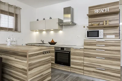 Kristallblaue Poolresidenz – Apartment Volme