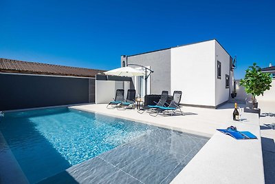 Villa Marsel (4+2) - Private Pool and Jacuzzi