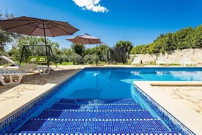 Charming Holiday Home Pina with Private Pool