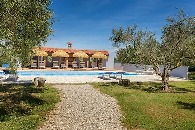 Villa Marceta mit Gemeinschaftspool