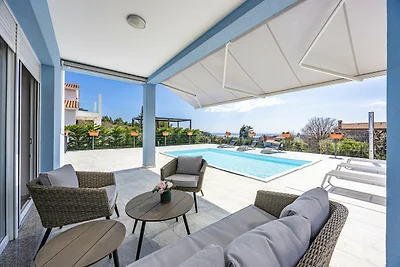 Moderne Villa Novek mit Pool und Meerblick