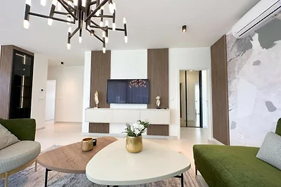 The Riviera Three - Luxusapartment am Wasser
