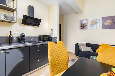 Luxe Apt Marceta 6 - Paarurlaub mit Pool