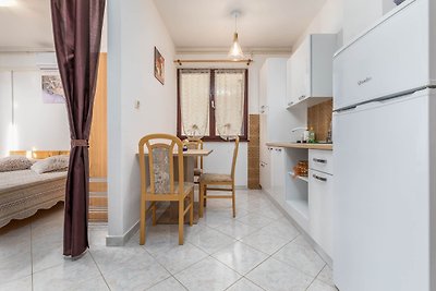 Kajfes A4 - One Bedroom Apartment with...