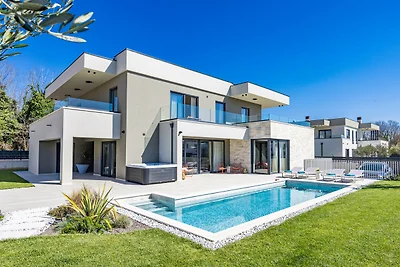 Designer-Strandvilla Limes - Pool, Spa &...