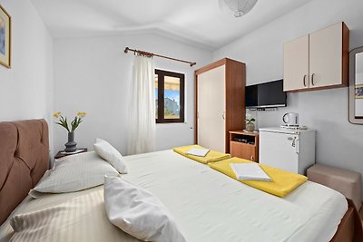 Anamar - Cozy Double Room near the Beach