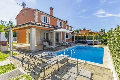 Lotus Elite Villa mit Pool und Whirlpool 11