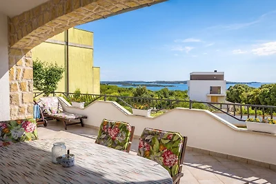 Familienapartment Stinjan mit Meerblick