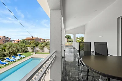 Apartment Susanne 2 with Shared Pool near...