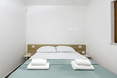 Kristallblaue Poolresidenz – Apartment Volme