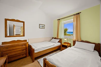 Familienapartment Stinjan mit Meerblick