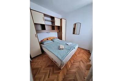 Apartment Nikolina 3 mit Meerblick