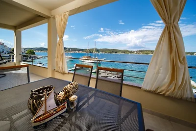 Villa Gulli - Apartment Blue with Sea View