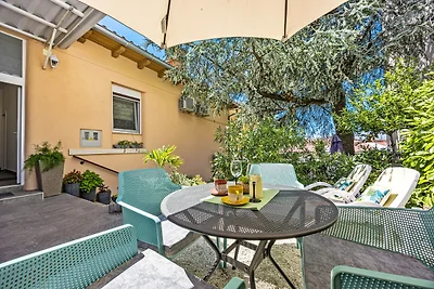 City Center Amphitheater Studio B