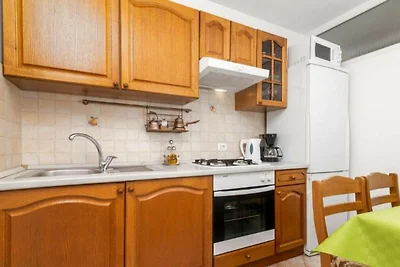 Family Apartment Stinjan with Sea View