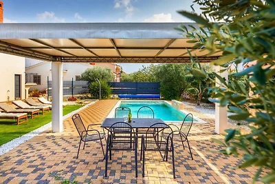 Beheizter Pool, Sportplätze - Villa Sunshine