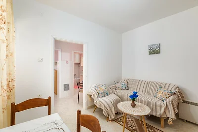 Cozy Apartment Desiree - Couple Getaway