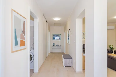 Modern, Elegant Apartment Anna (Rosemary)