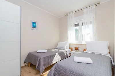Modern, Elegant Apartment Anna (Rosemary)