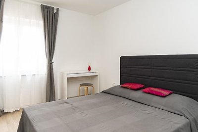 Modernes Apartment mit drei Schlafzimmern - B...