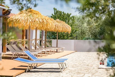 Luxe Zimmer Marceta 7 mit Gemeinschaftspool