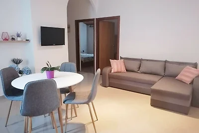 Two Bedroom Apartment near the Beach - Villa...