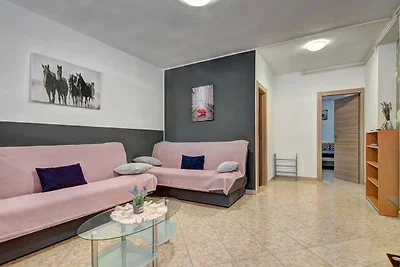 Kajfes A5 - One Bedroom Apartment with...