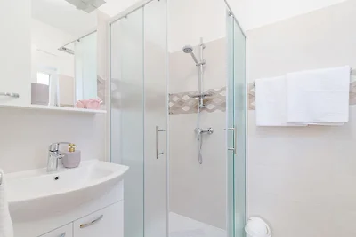 Modern, Elegant Apartment Laurus (Rosemary)