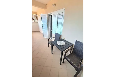 Apartment Nikolina 4 mit Meerblick