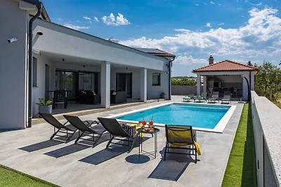 Villa Speranza with Private Illuminated Pool