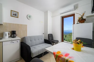 Relaxing Summer Apartment - Pool, Sauna, Jacu...