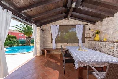 Villa Beauty mit privatem Pool