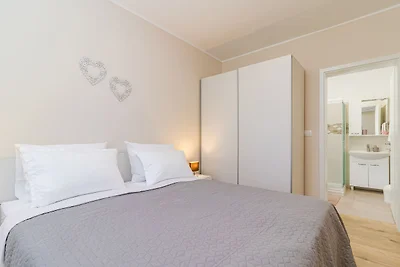 Modern, Elegant Apartment Laurus (Rosemary)