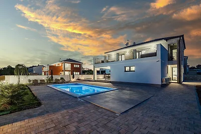 Bezaubernde Villa North mit Pool und...