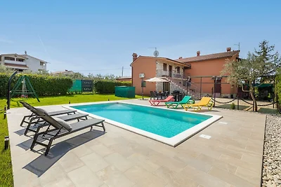 Private Pool and Big Garden- Holiday Home...