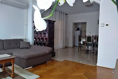 Four Bedroom Apt. near the Beach - Villa...