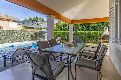 Lotus Elite Villa mit Pool und Whirlpool 12